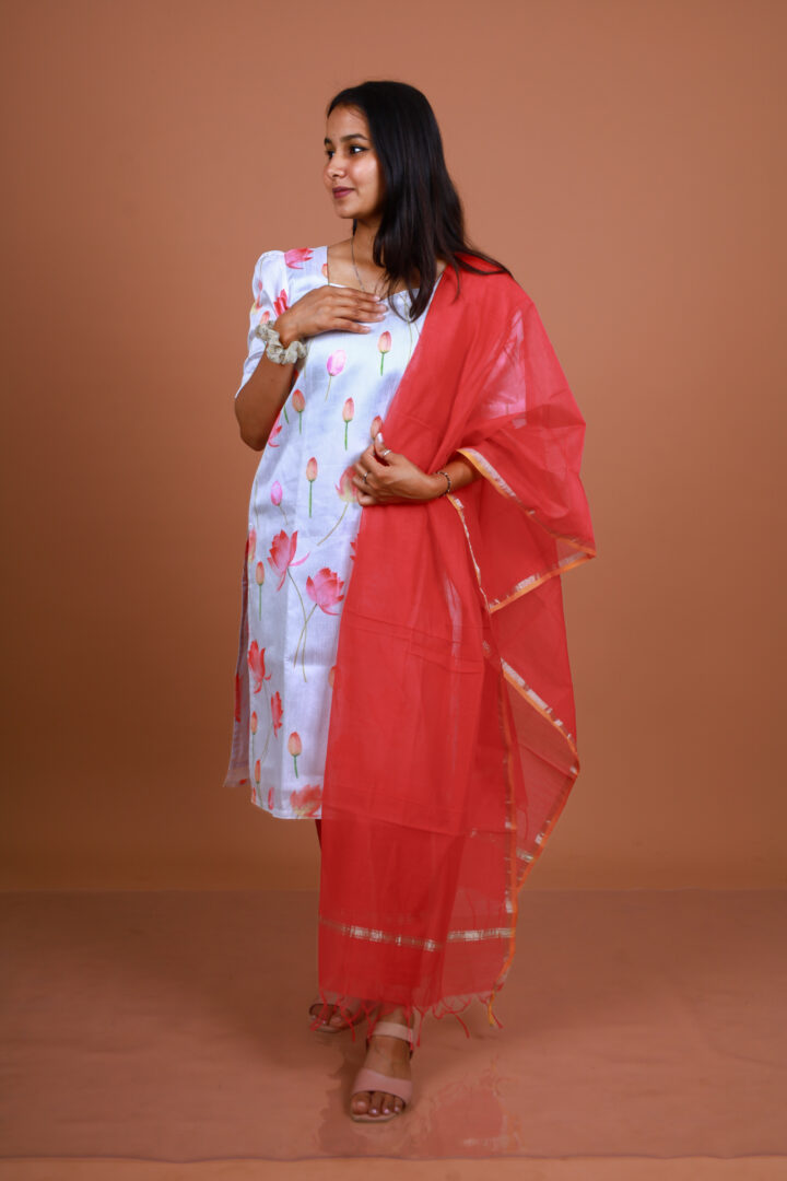 The Floral Banarasi - Image 5