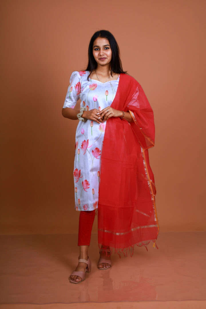 The Floral Banarasi - Image 3